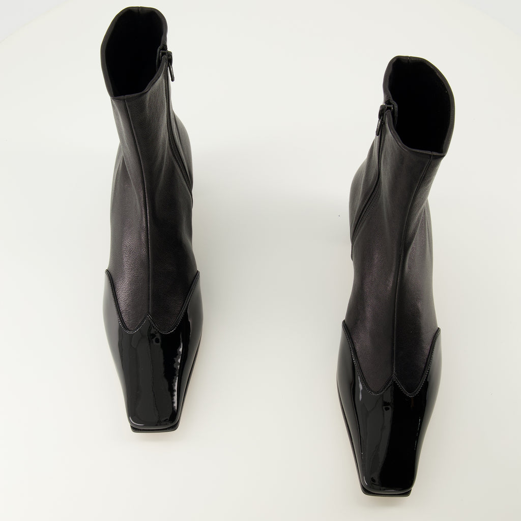 Image de l'article Bottines Nevada noir de la marque Khaite pour Femme - Saison Automne-Hiver 2025 - Vue de dessus paire de chaussure