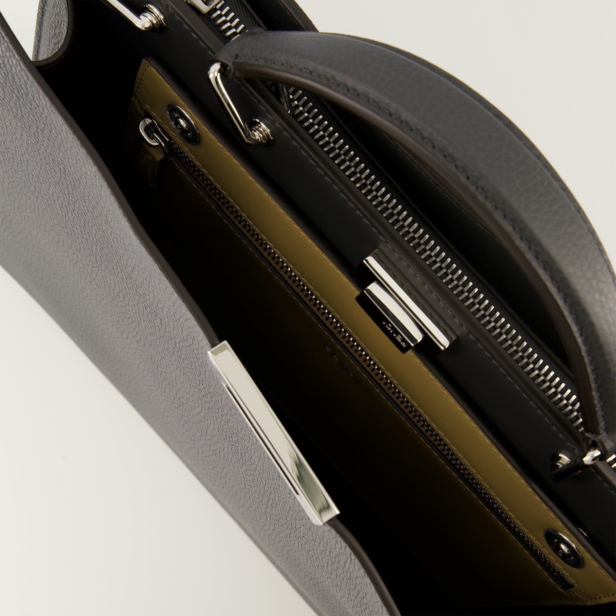 Image of the Fendi PeekabooISeeU medium grey bag for men - Fall-Winter 2025 - Detailed View 3