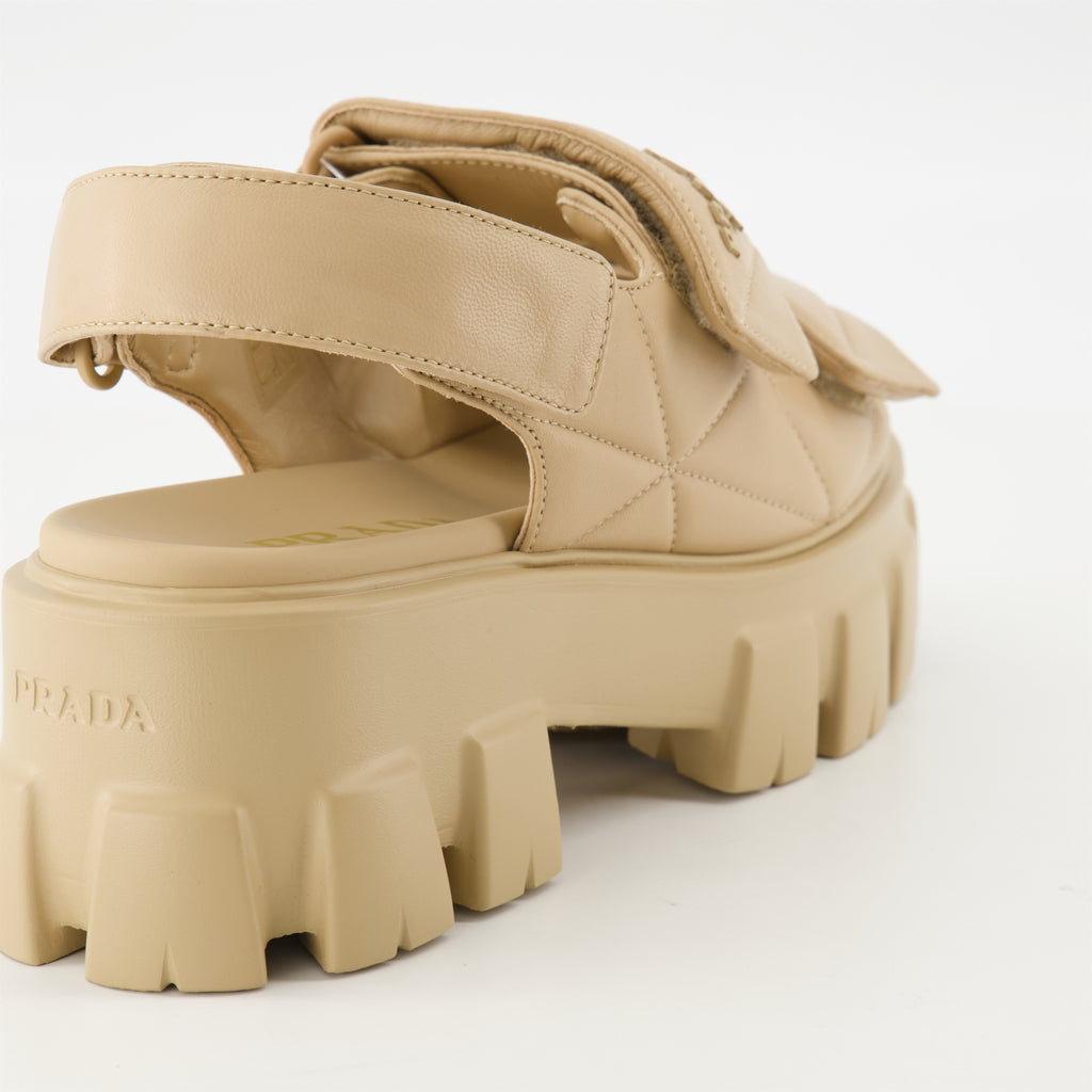 Scarpe aperte Sandali in Pelle Trapuntata Prada Beige Femme