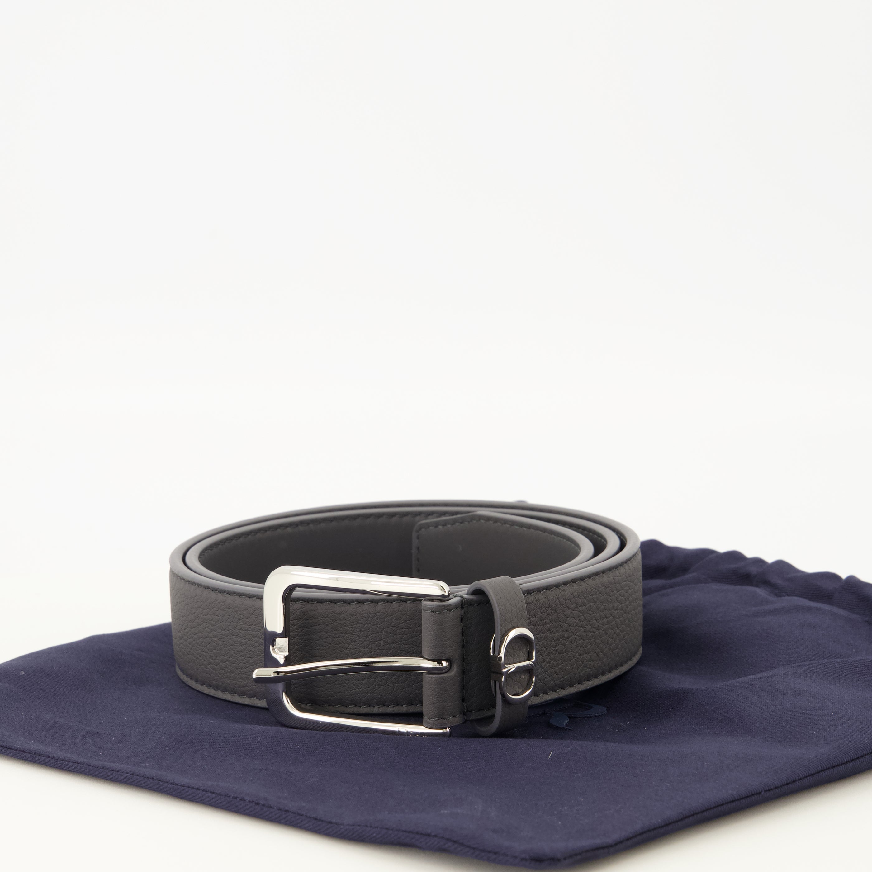 Ceintures CD Icon Grained Leather Belt in Gray Dior Gris Homme