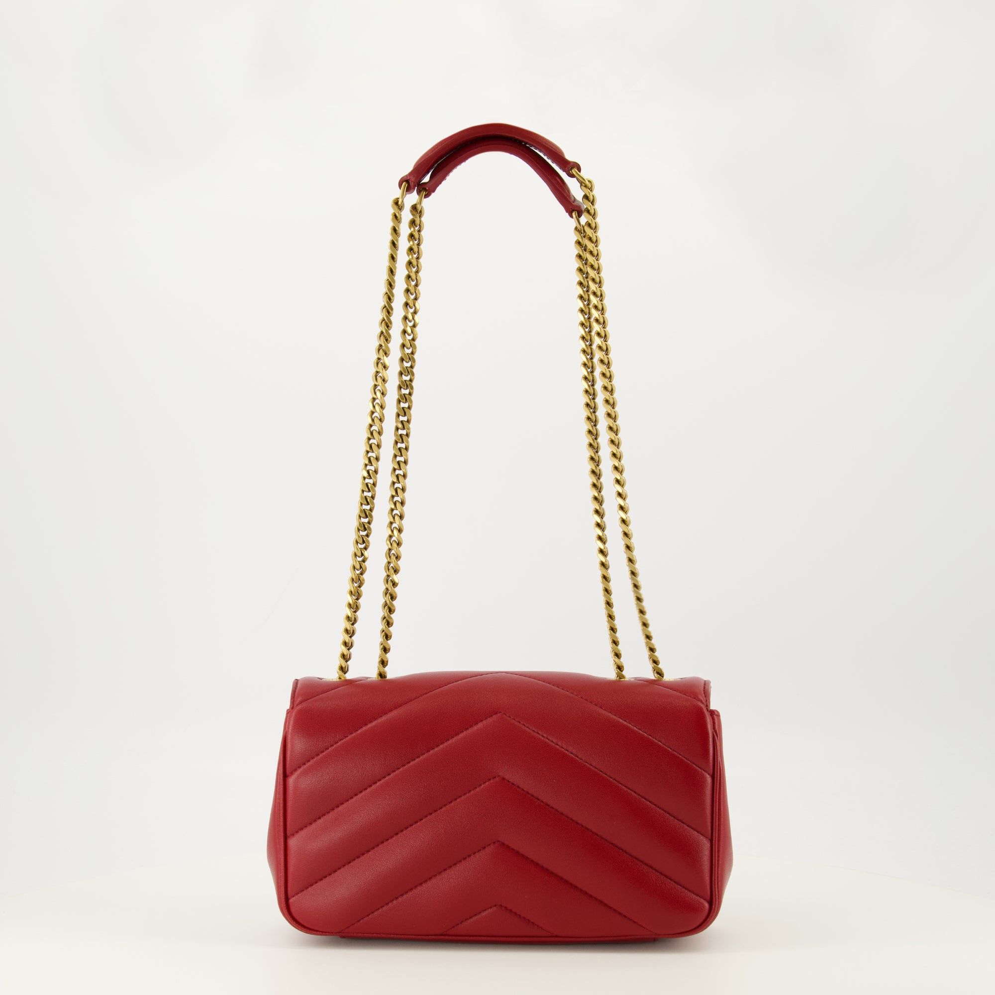 Bild der kleinen roten Loulou-Tasche von Saint Laurent für Frauen - Frühjahr/Sommer 2026 - Rückansicht