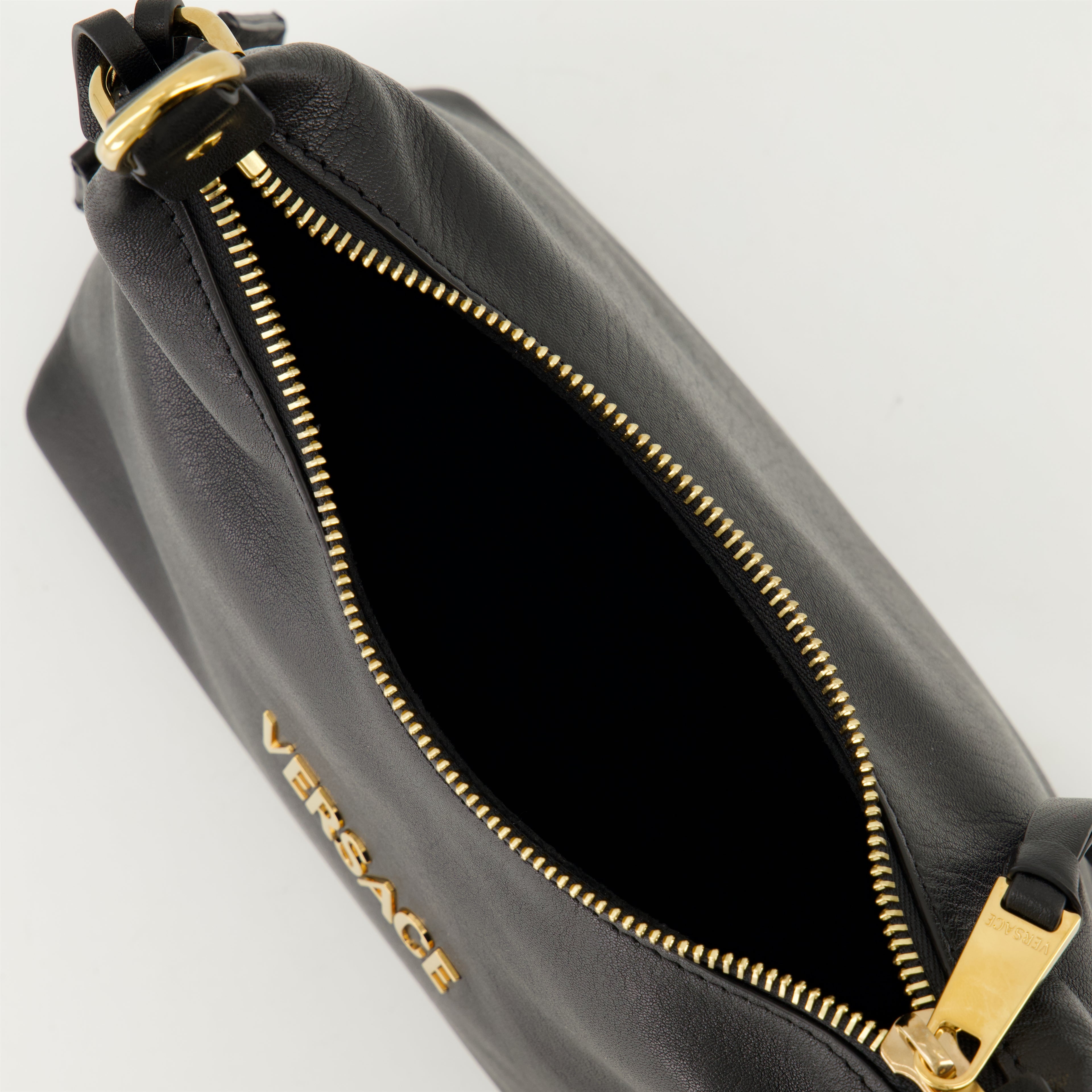 ハンドバッグ・ショルダーバッグ ホーボーバッグ Versace 黒 Femme