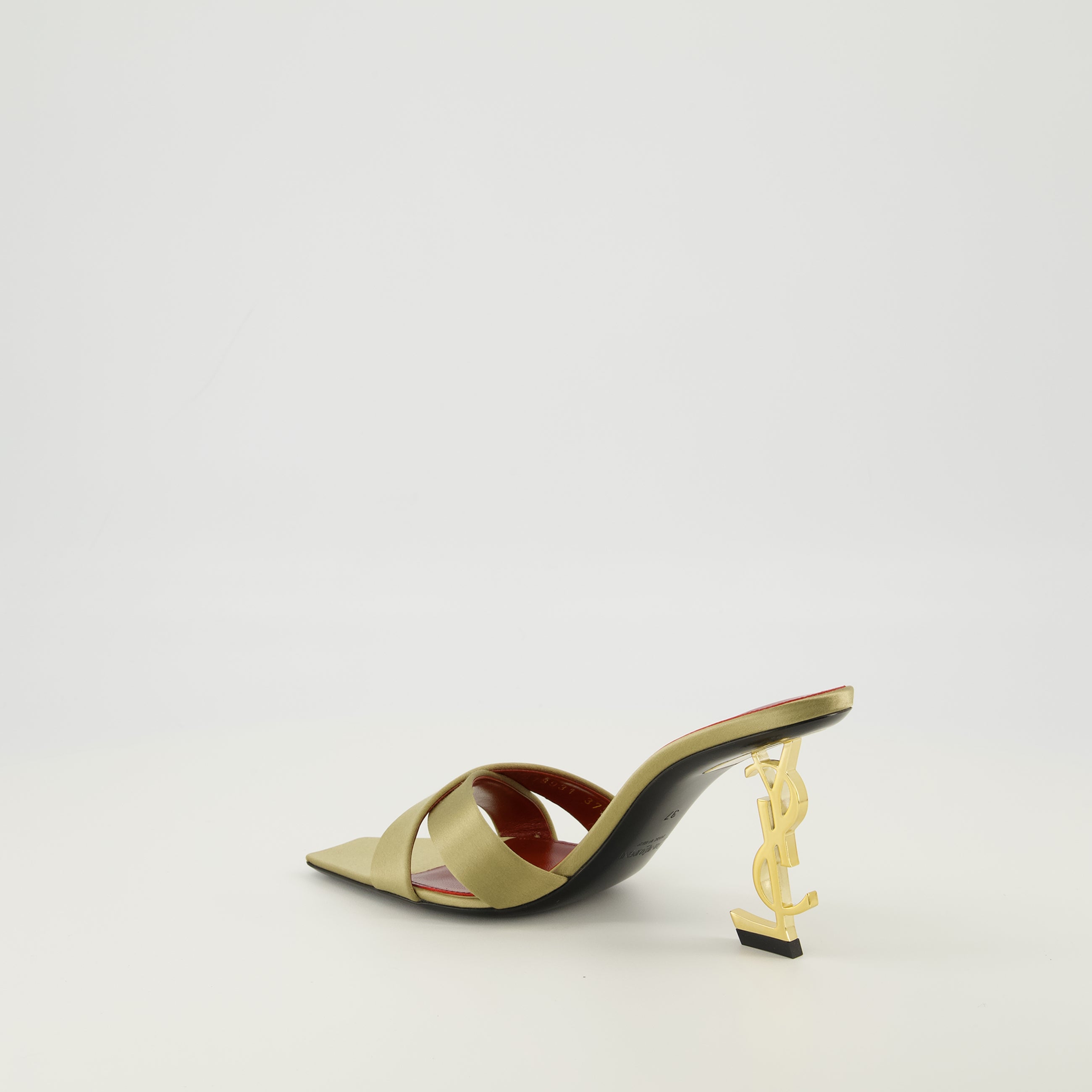 Image de l'article Mules à talons Opyum doré de la marque Saint Laurent pour Femme - Saison Printemps-Été 2026 - Vue trois quarts arrière droite