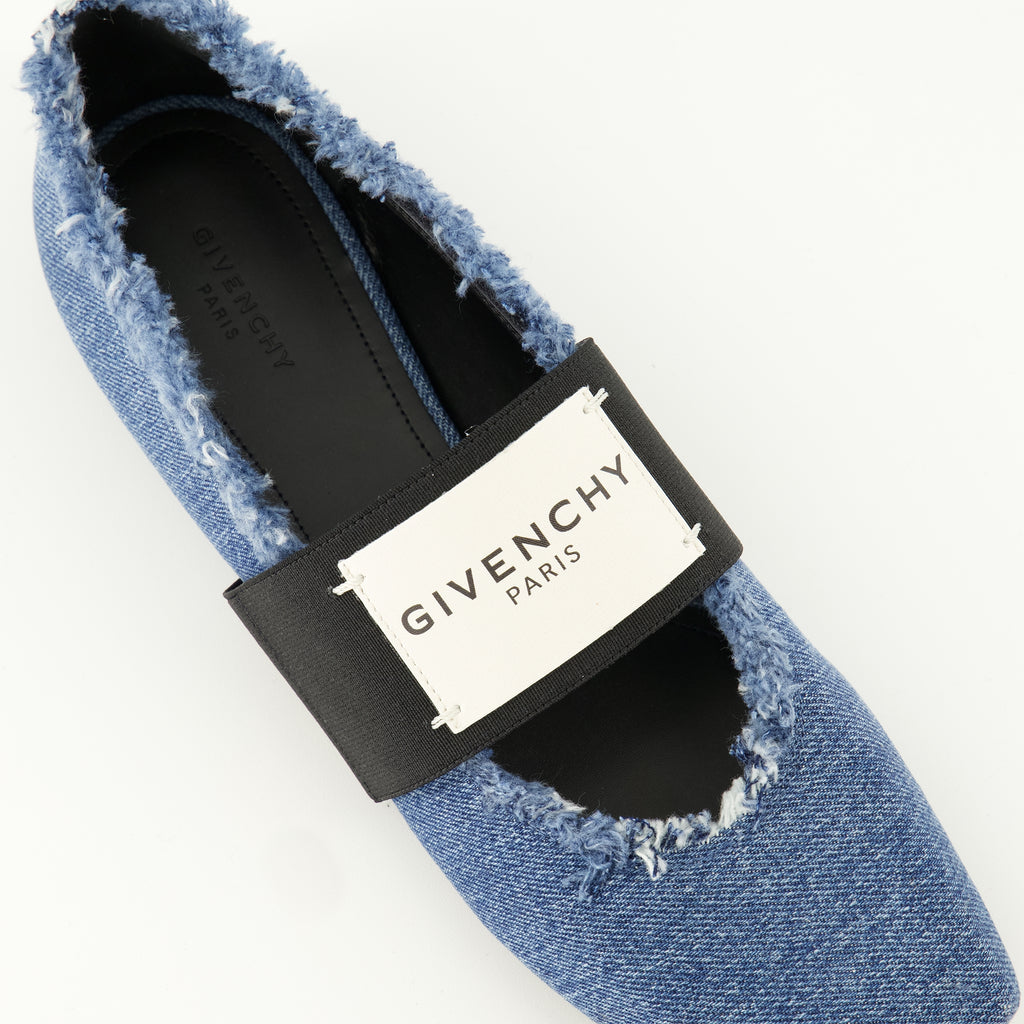 Image de l'article Ballerines Sliced Square en denim bleu de la marque Givenchy pour Femme - Saison Printemps-Été 2026 - Vue détaillée de haut