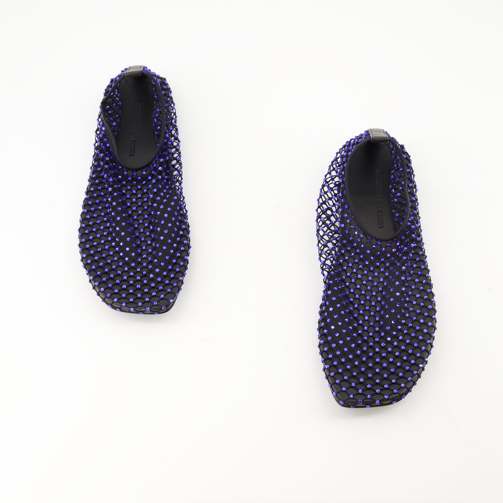 クリストファー・エスバーによる女性用ミネット・フラットバレリーナの画像 - 2025年秋冬シーズン - 靴のペアの上からのビュー