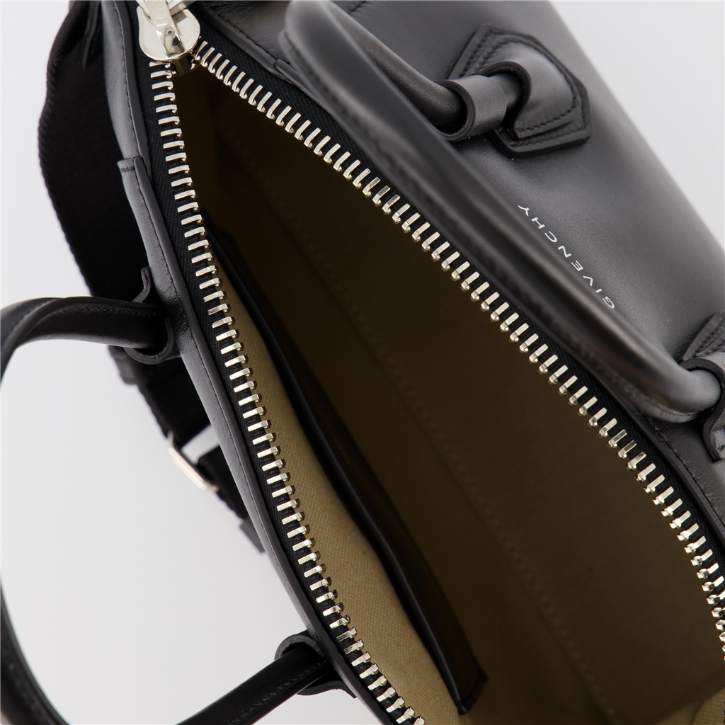 ハンドバッグ・ショルダーバッグ BB50NVB1A4 001 black Givenchy 黒 Femme