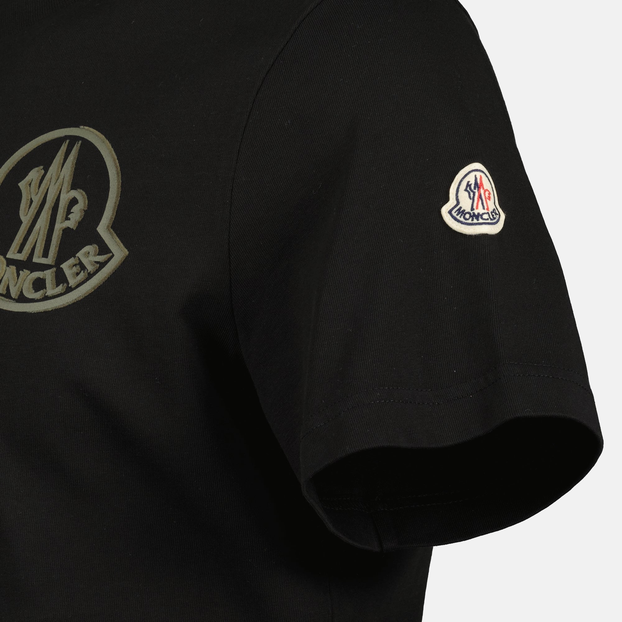 Image de l'article T-shirt à logo de la marque Moncler pour Homme - Saison Automne-Hiver 2025 - Vue détaillée_1