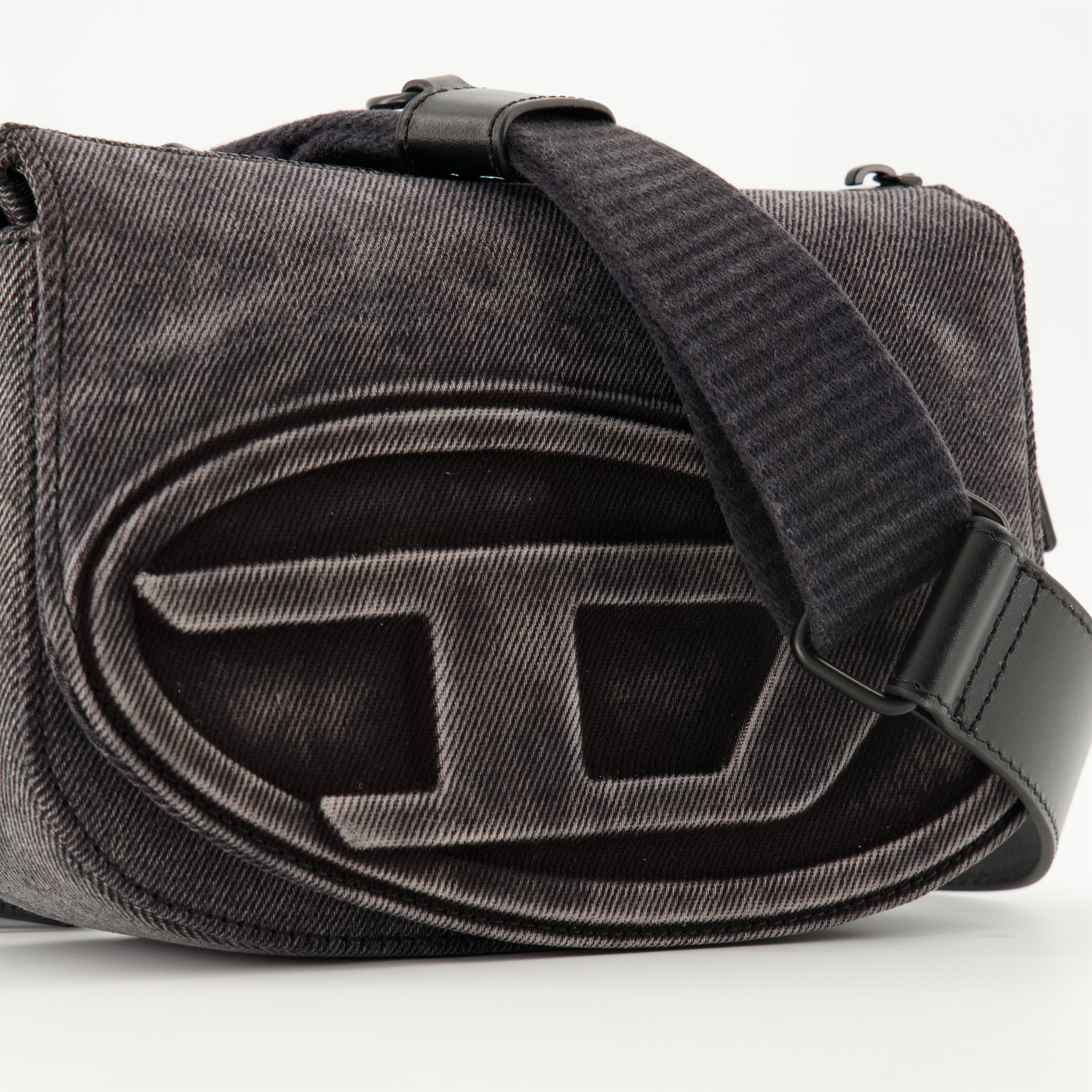 크로스백 Sac 1dr camera Diesel 검은색 남여공용