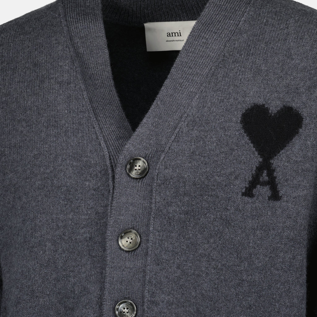 Image de l'article Cardigan Ami de coeur de la marque Ami PARIS pour Unisex - Saison Automne-Hiver 2025 - Vue détaillée_3