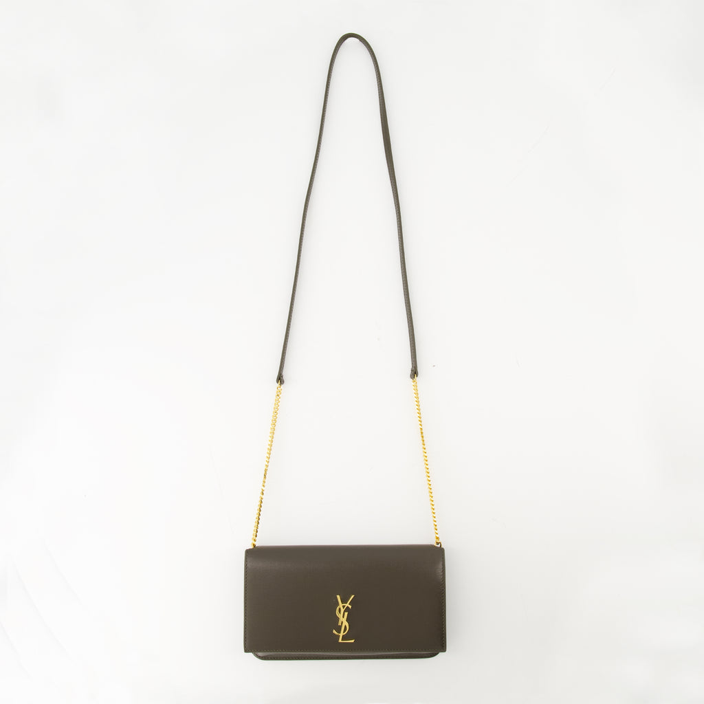 Imagen del artículo Funda para teléfono de la marca Saint Laurent para Mujer - Temporada Otoño-Invierno 2025 - Vista Frontal
