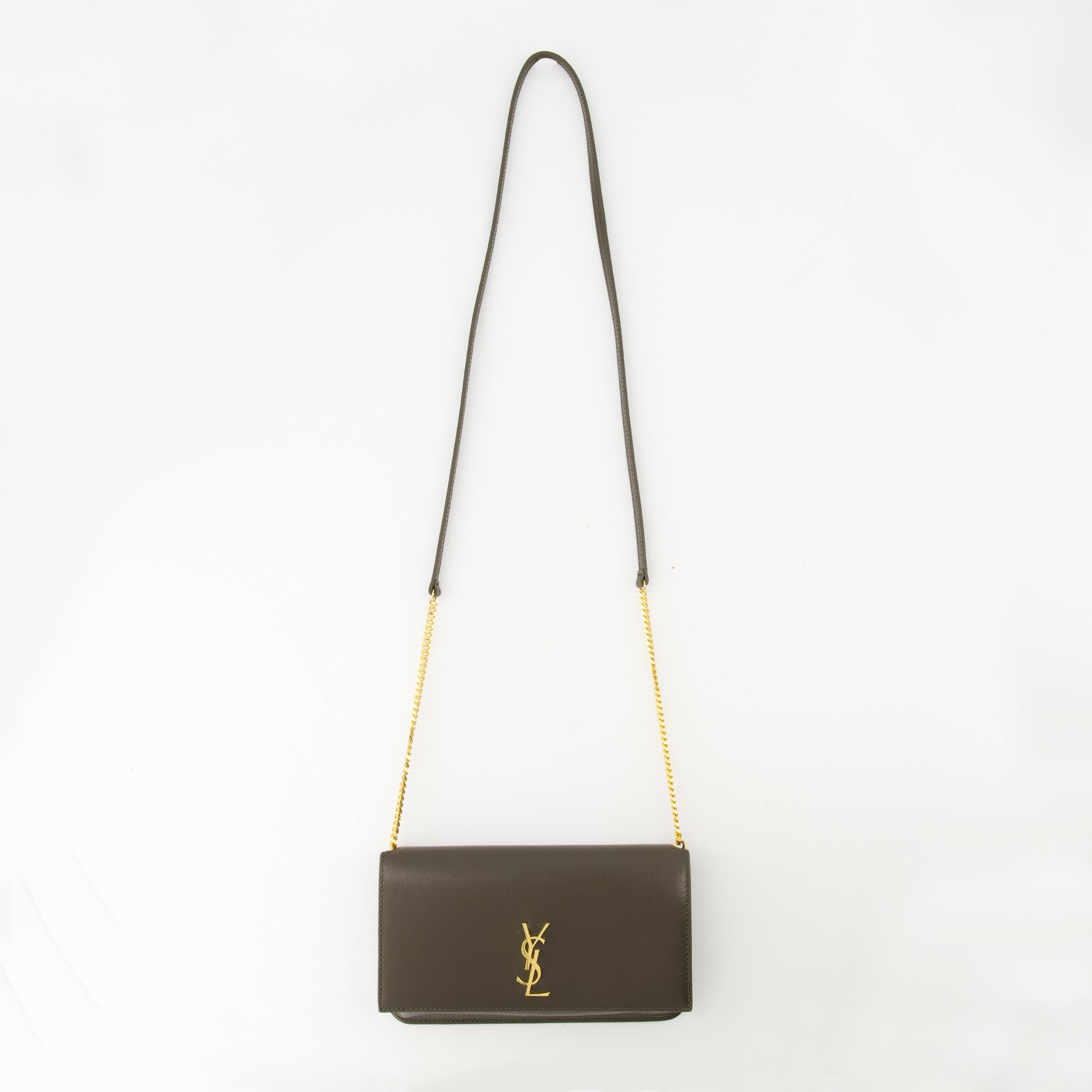 Imagen del artículo Funda para teléfono de la marca Saint Laurent para Mujer - Temporada Otoño-Invierno 2025 - Vista Frontal