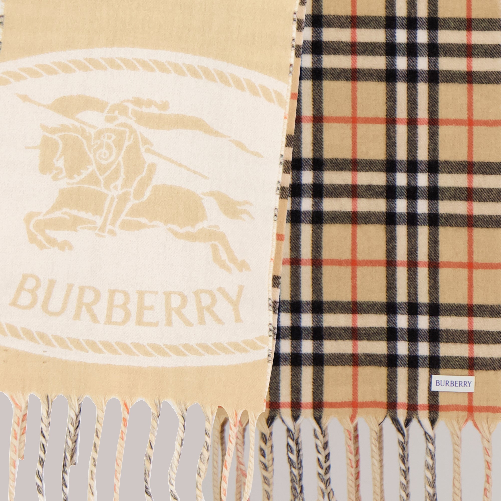 Image de l'article Écharpe Cavalier EKD de la marque Burberry pour Unisex - Saison Automne-Hiver 2025 - Vue détaillée_3