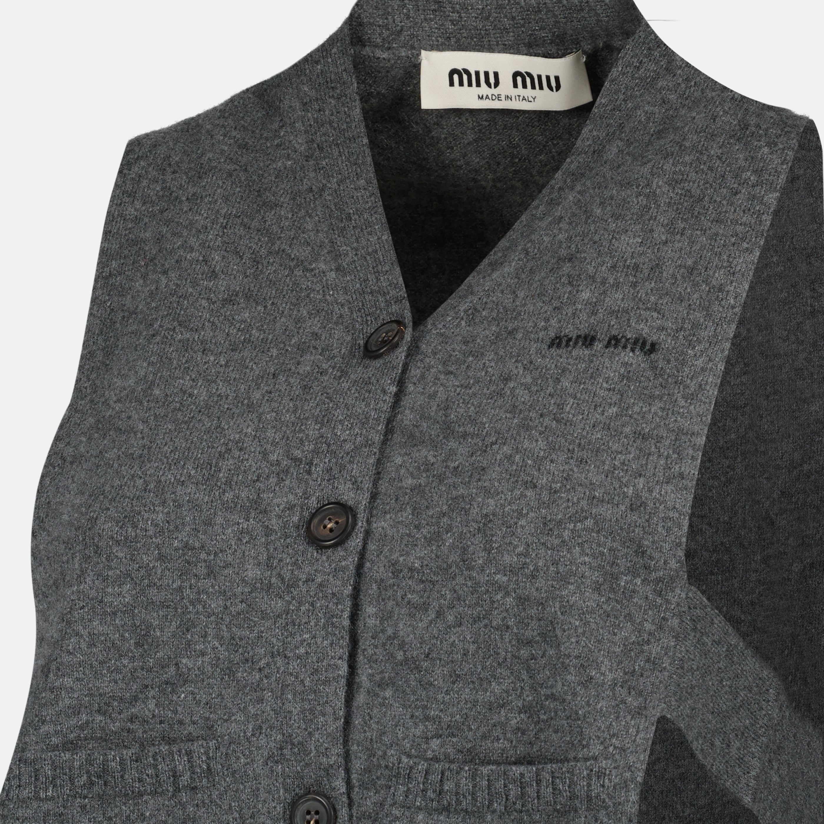 Image de l'article Cardigan en laine gris sans manches de la marque Miu Miu pour Femme - Saison Printemps-Été 2026 - Vue détaillée_1