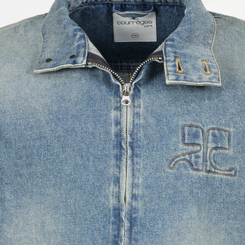 Imagem da Jaqueta City em Denim Azul da marca Courrèges para Homem - Temporada Primavera-Verão 2026 - Vista Detalhada_2