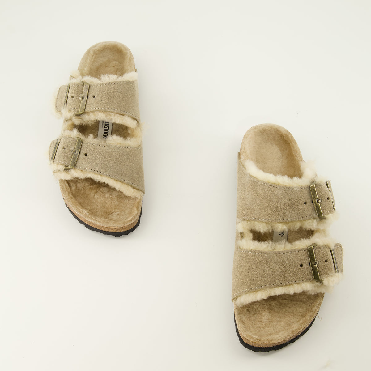 Chaussures ouvertes Sandales Arizona à fourrure beige Birkenstock Beige Unisexe