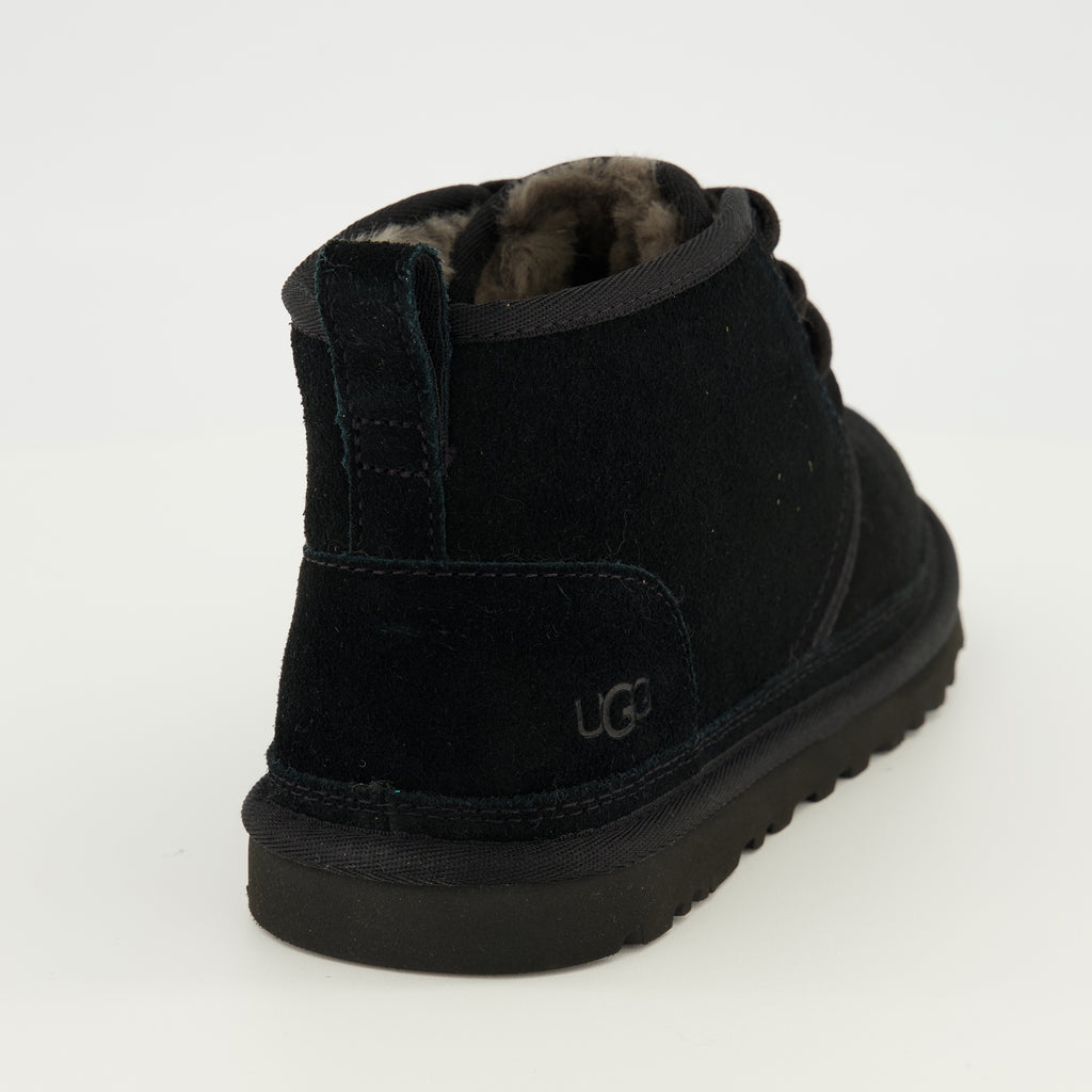 Image of the Ugg Men's Neumel Black Boots - Spring-Summer 2026 - Rear view