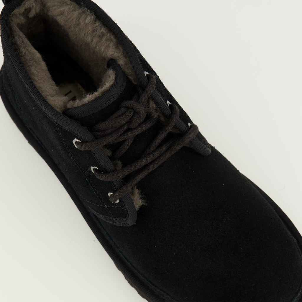 Image of the Ugg Men's Neumel Black Boots - Spring-Summer 2026 - Detailed top view