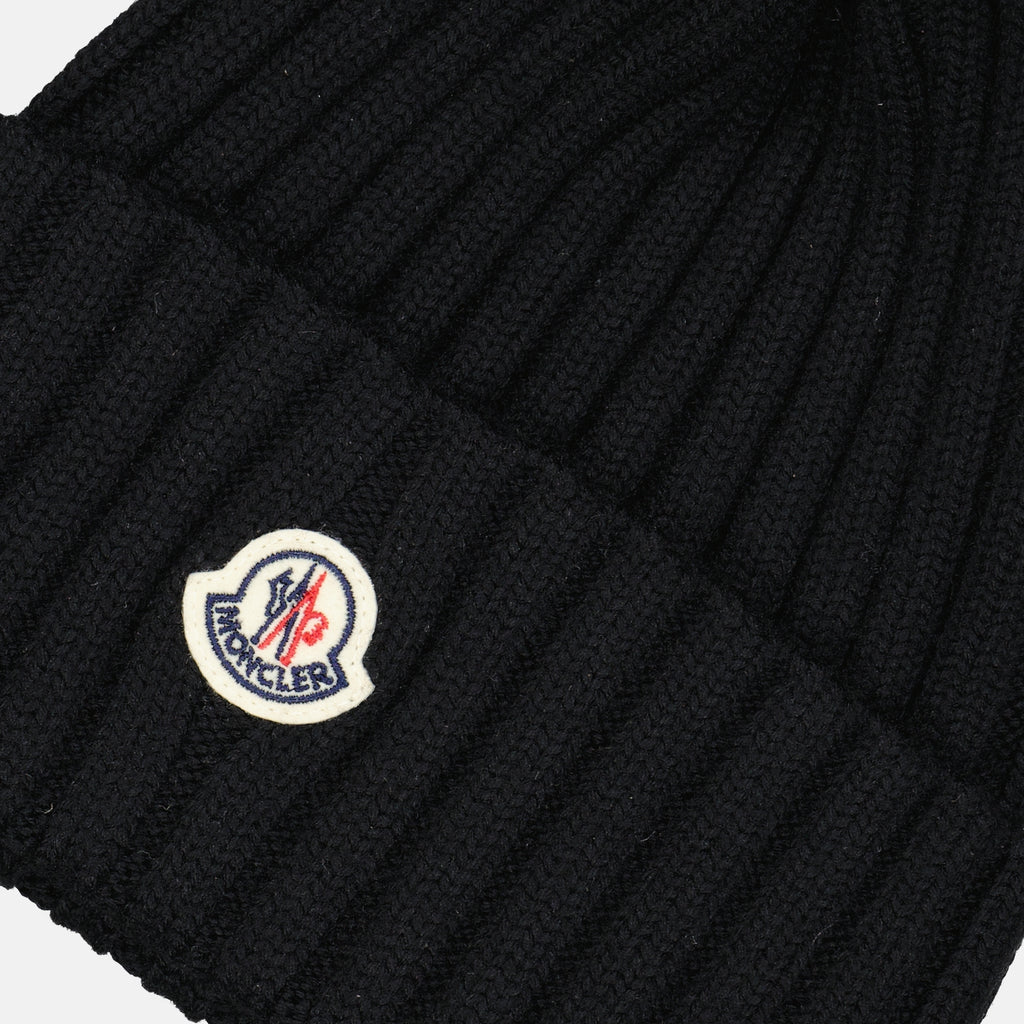 Hats, caps and beanies Bonnet à pompon Moncler Black Femme