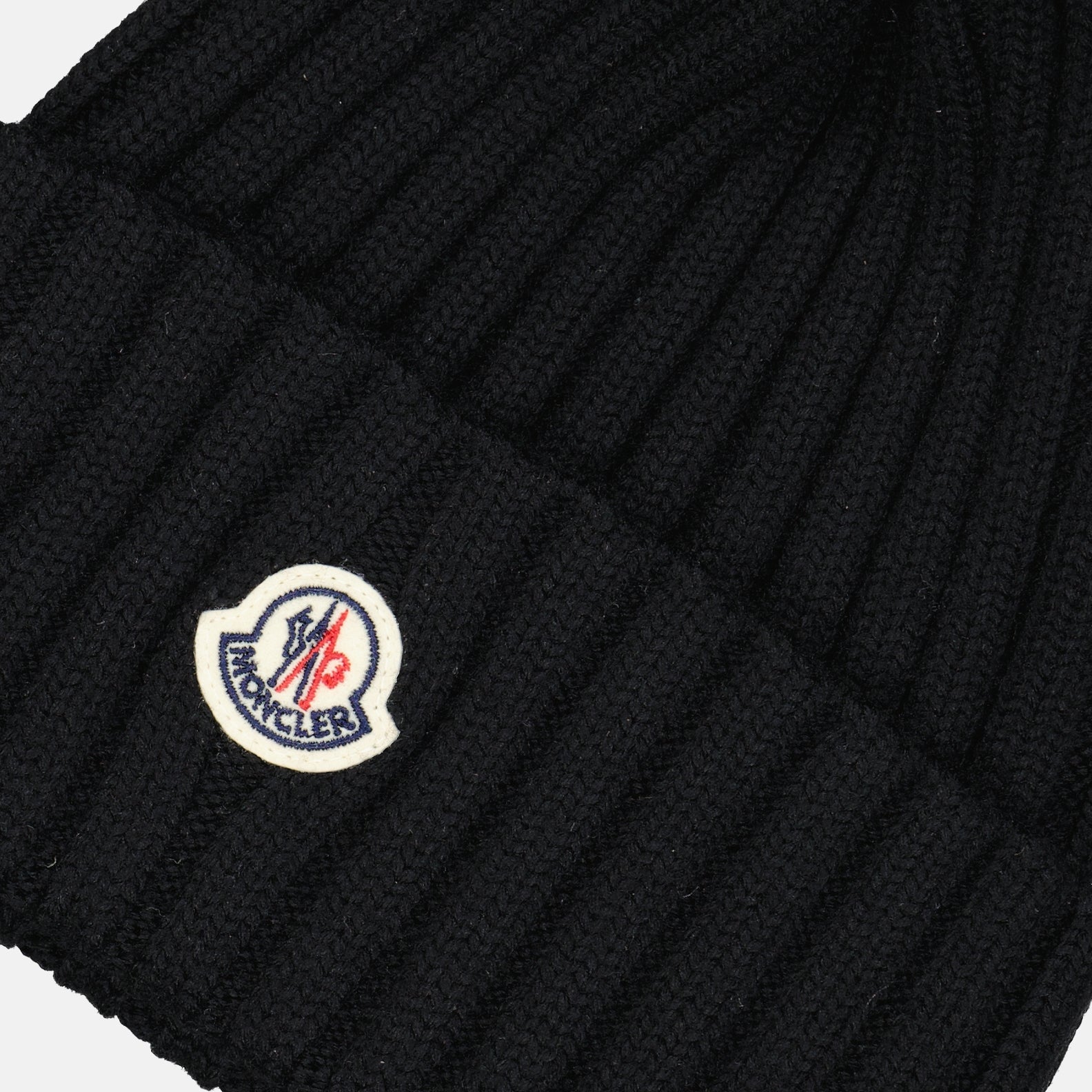 Hats, caps and beanies Bonnet à pompon Moncler Black Femme