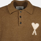 Bild des Alpaka-Polohemds der Marke Ami PARIS für Unisex - Herbst-Winter 2025 - Detailansicht_1