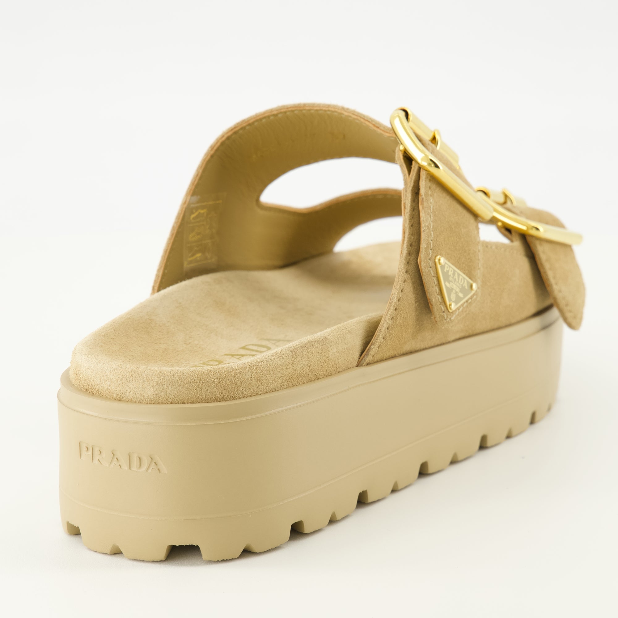 Image de l'article Mules à plateforme en veau velours beige de la marque Prada pour Femme - Saison Printemps-Été 2026 - Vue arrière