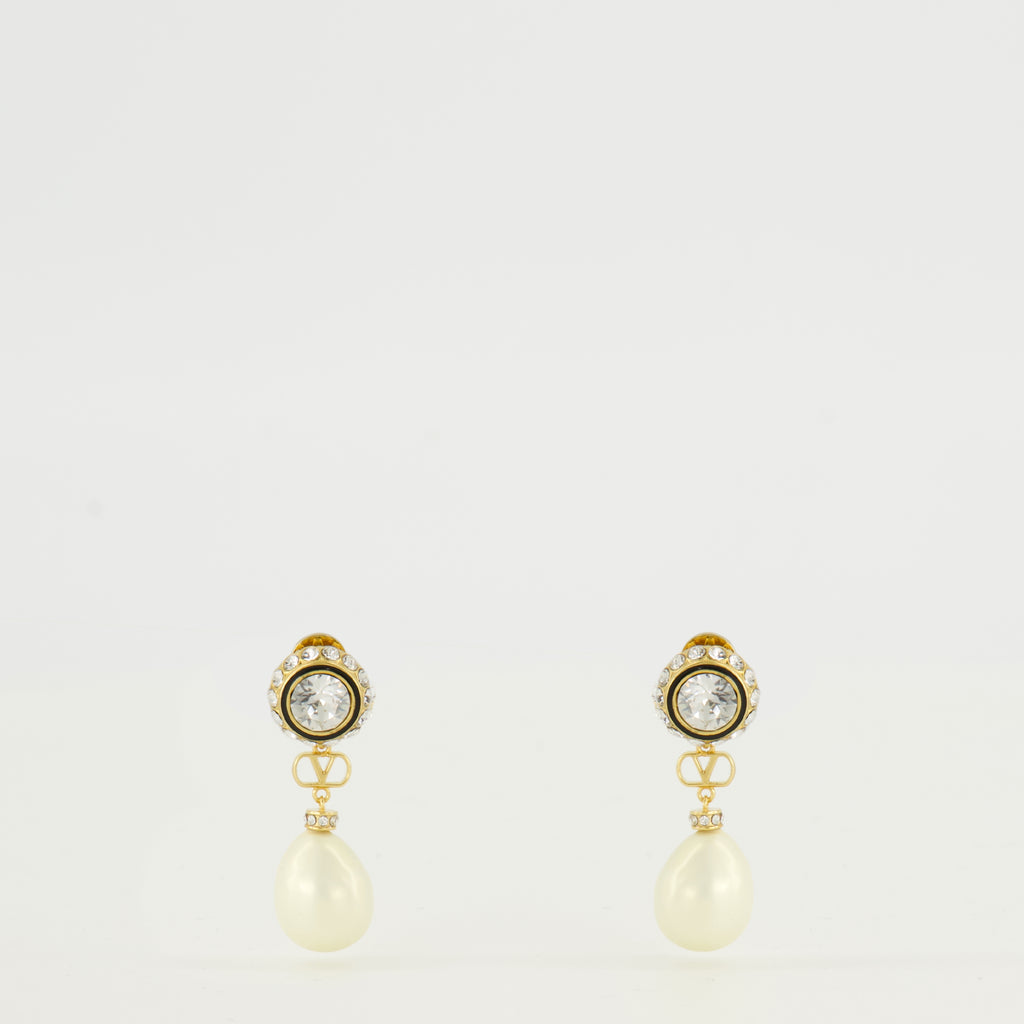 Bild der Vlogo-Ohrringe mit goldenen Perlen und Kristallen von Valentino Garavani für Damen - Frühjahr-Sommer 2026 - Frontalansicht