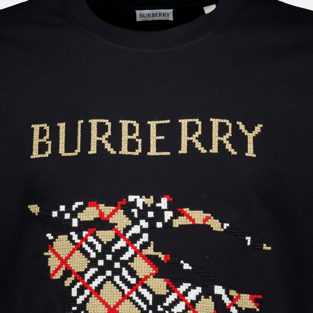 T-shirts ナイト刺繍入りブラックTシャツ Burberry Noir Homme