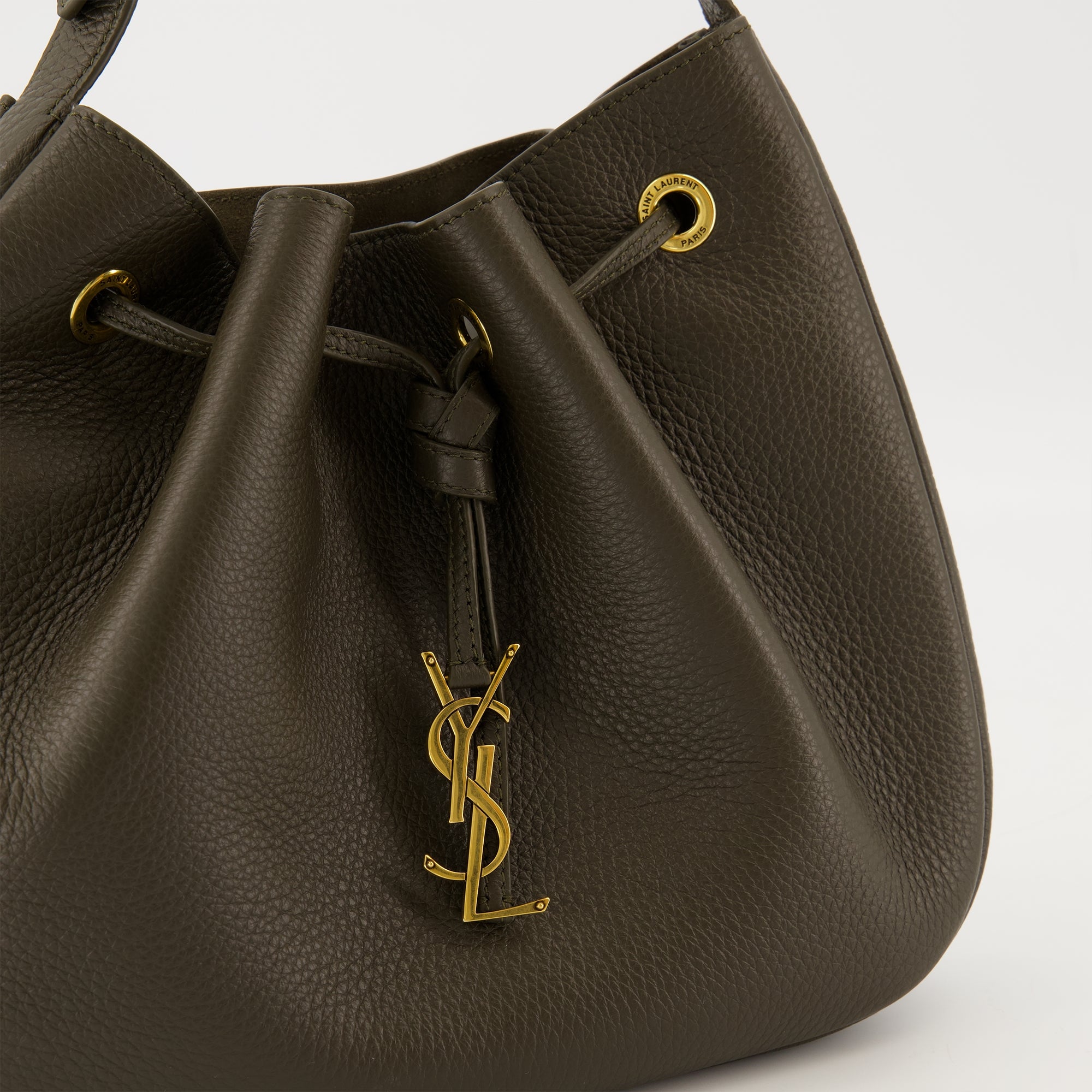サン・ローランの女性用パリ VII スモールバッグの画像 - 2025年秋冬シーズン - 詳細ビュー_2