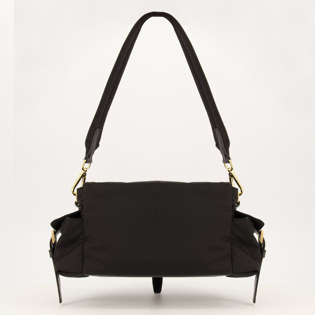 Sacs à main et épaule 블랙 리-나일론 익스플로어 백 Prada Noir Femme