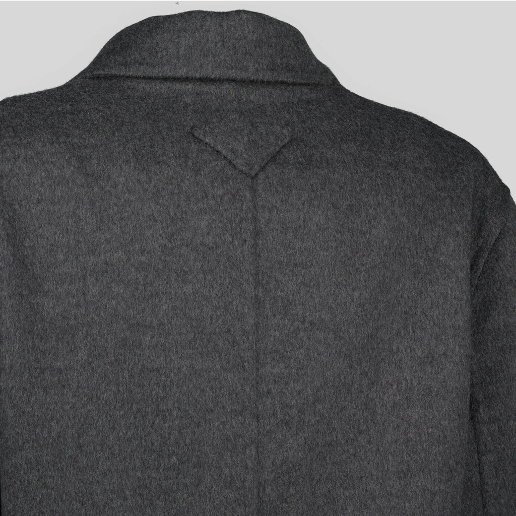 Image de l'article Manteau long en laine de la marque Prada pour Femme - Saison Automne-Hiver 2025 - Vue détaillée_5