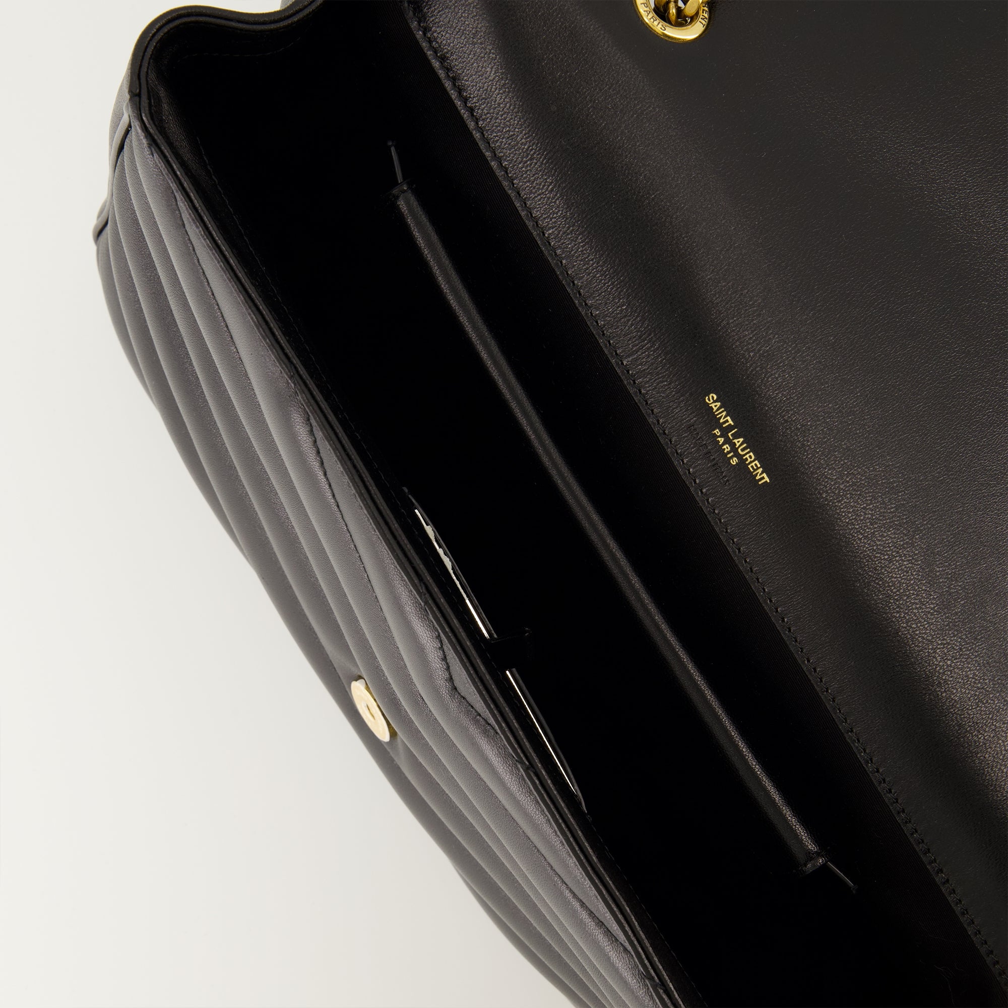 Image de l'article Sac Loulou large de la marque Saint Laurent pour Femme - Saison Automne-Hiver 2025 - Vue détaillée_3