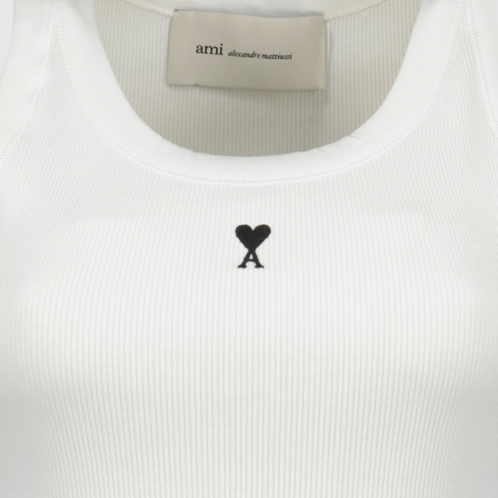 Image de l'article Débardeur Ami de coeur blanc de la marque Ami PARIS pour Femme - Saison Printemps-Été 2026 - Vue détaillée_1