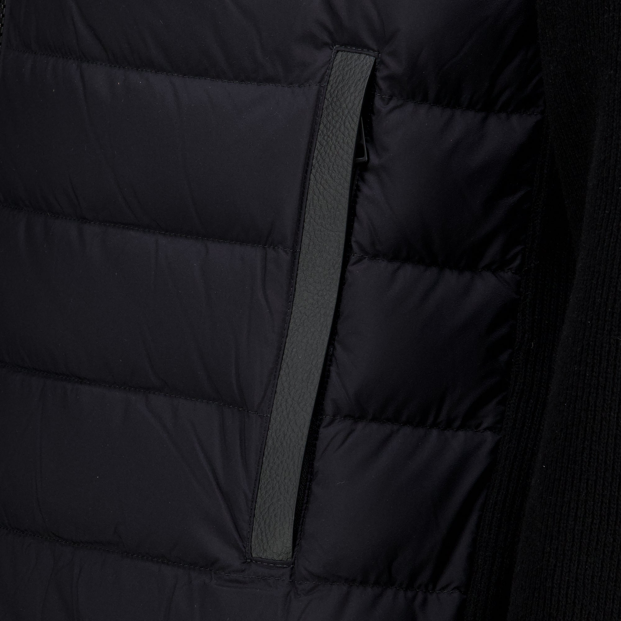 Vestes Cardigan zippé matelassé noir Moncler Noir Homme