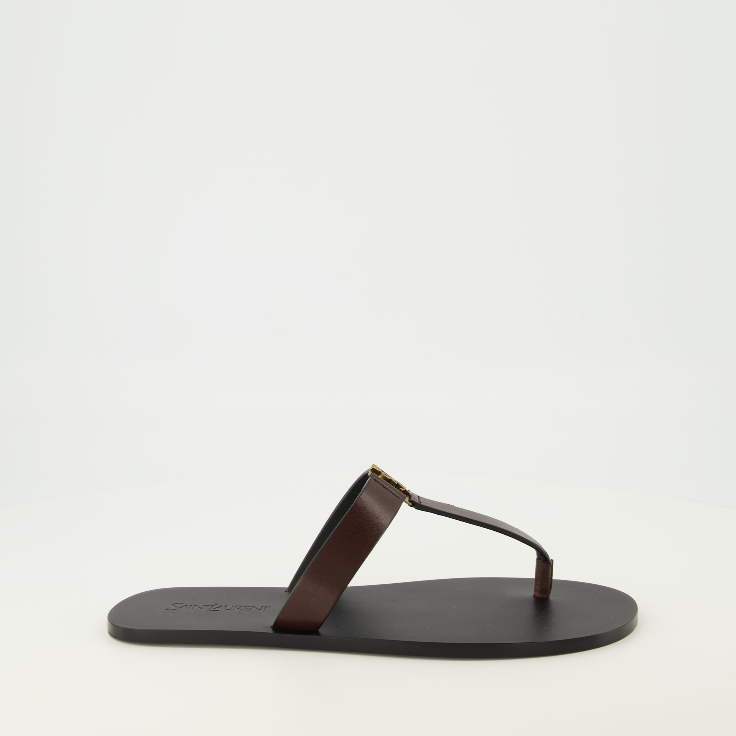 Image de l'article Tongs Babylone marron de la marque Saint Laurent pour Homme - Saison Printemps-Été 2026 - Vue latérale droite