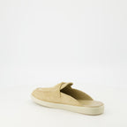 Chaussures ouvertes Mules en cuir velours Prada Beige Femme