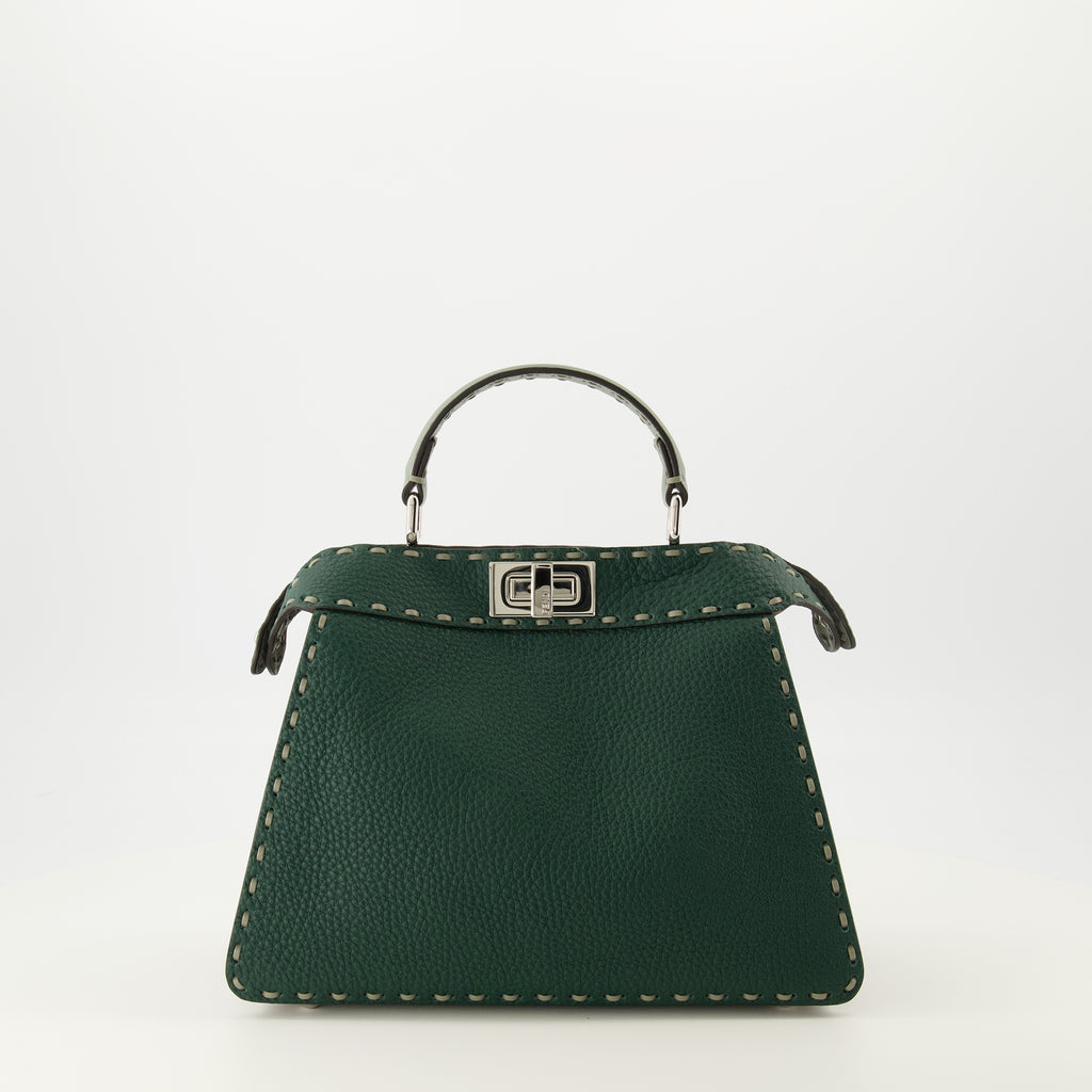 Imagen del bolso PeekabooISeeU pequeño verde oscuro de Fendi para Mujer - Temporada Otoño-Invierno 2025 - Vista Frontal