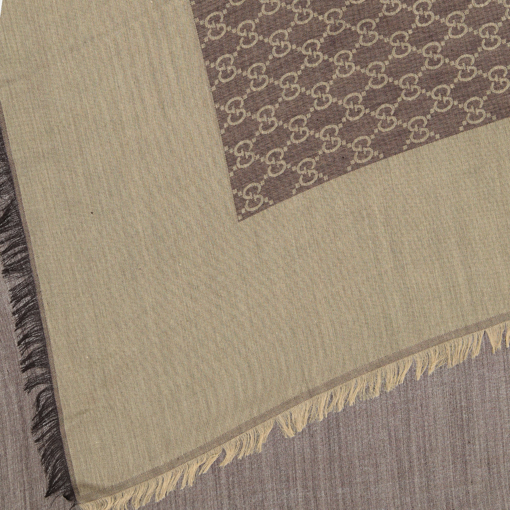 Lenços e luvas Châle GG en jacquard Gucci Bege Femme
