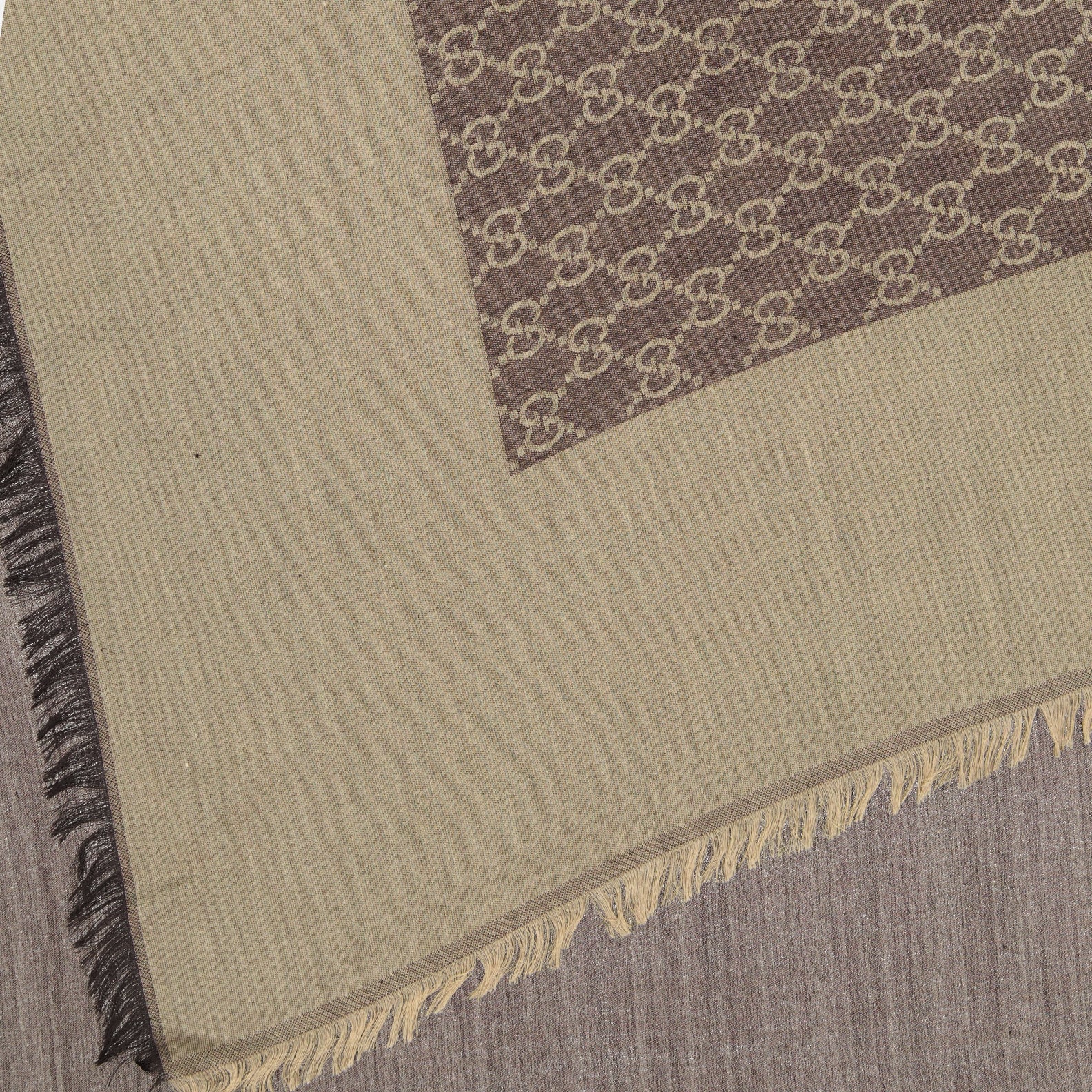 Lenços e luvas Châle GG en jacquard Gucci Bege Femme