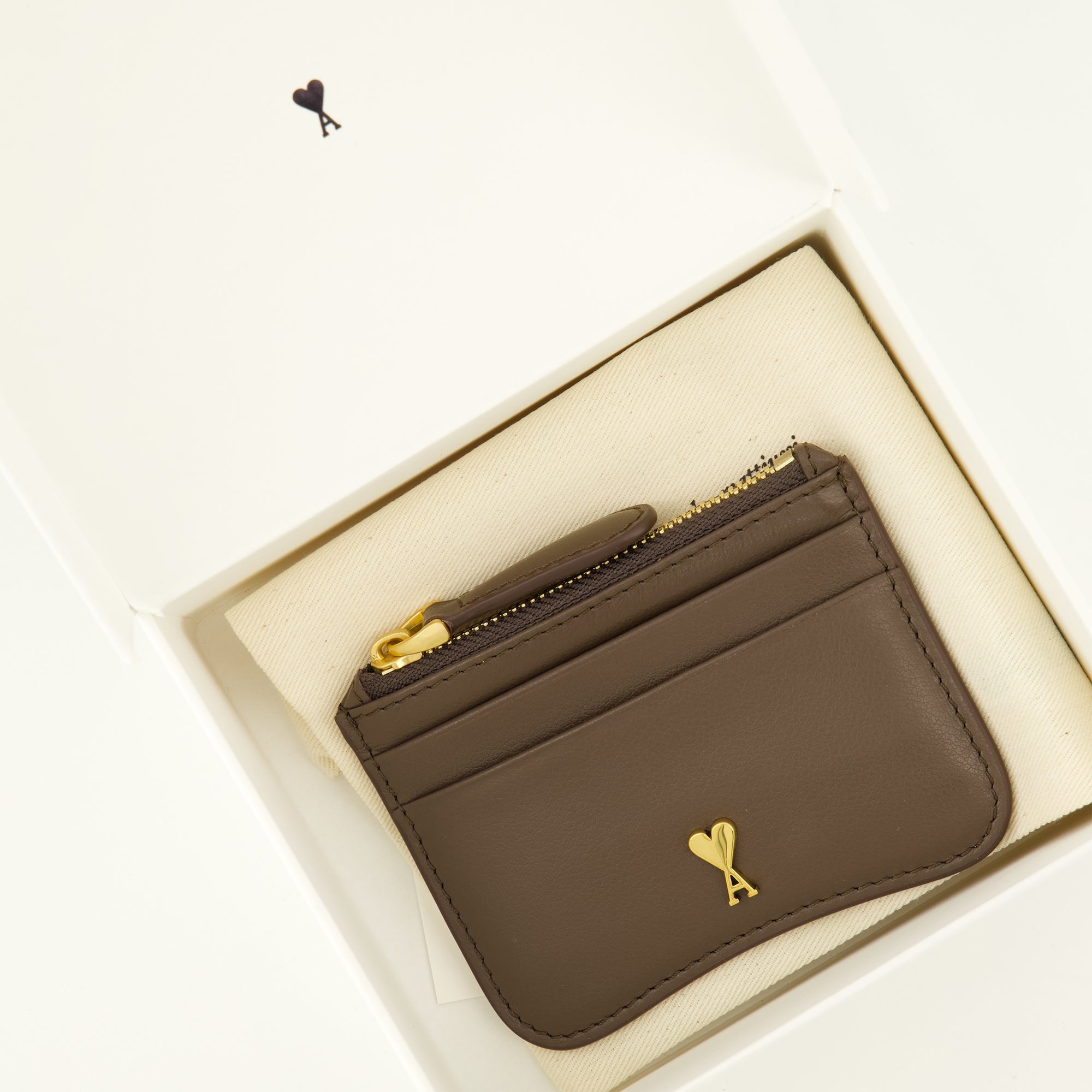 Petite maroquinerie Porte-cartes zippé Paris Paris en cuir marron Ami PARIS Marron Unisexe