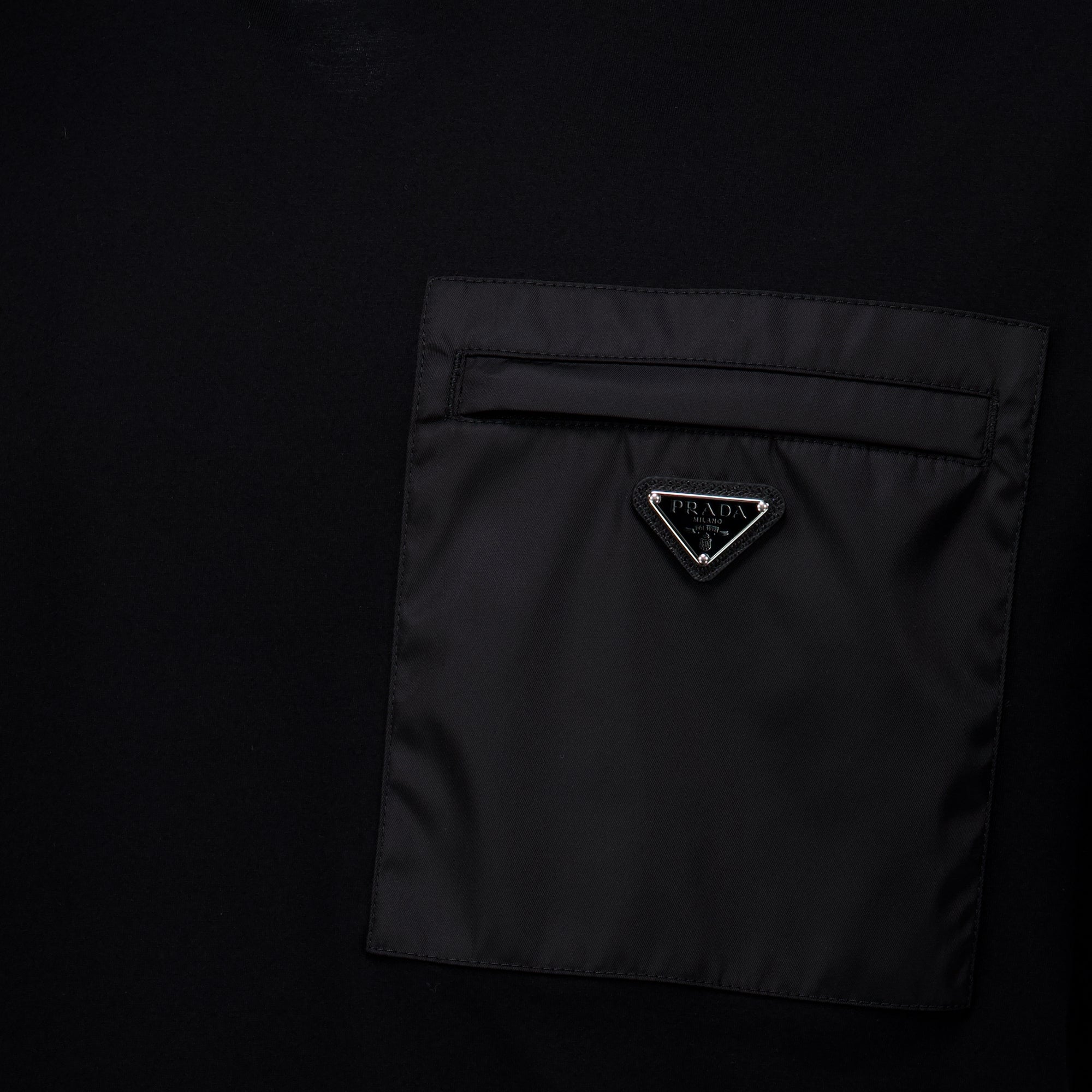 T-shirts T-shirt noir en coton Prada Noir Homme