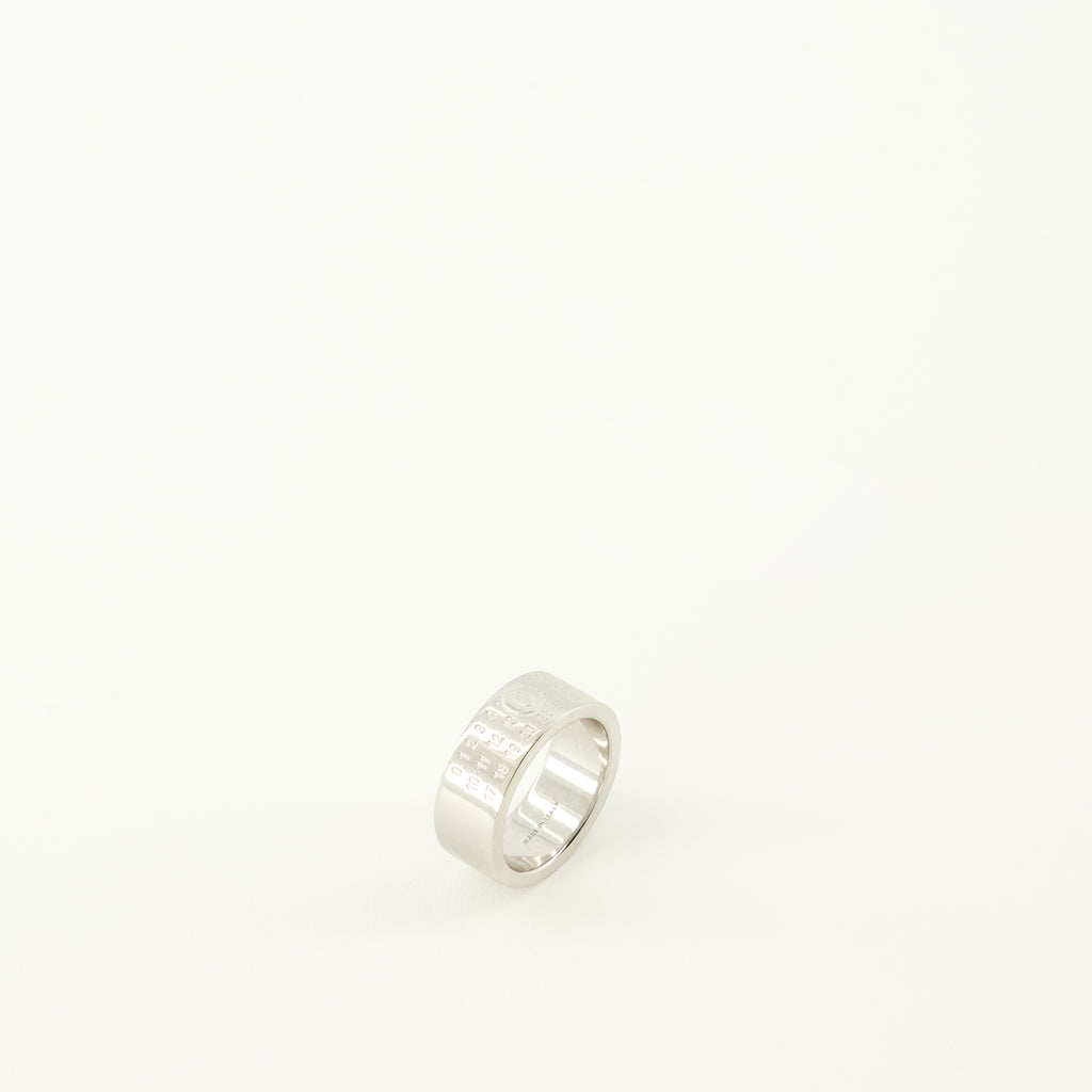 Image de l'article Bague Numeric argenté de la marque Mm6 pour Femme - Saison Printemps-Été 2026 - Vue détaillée_2