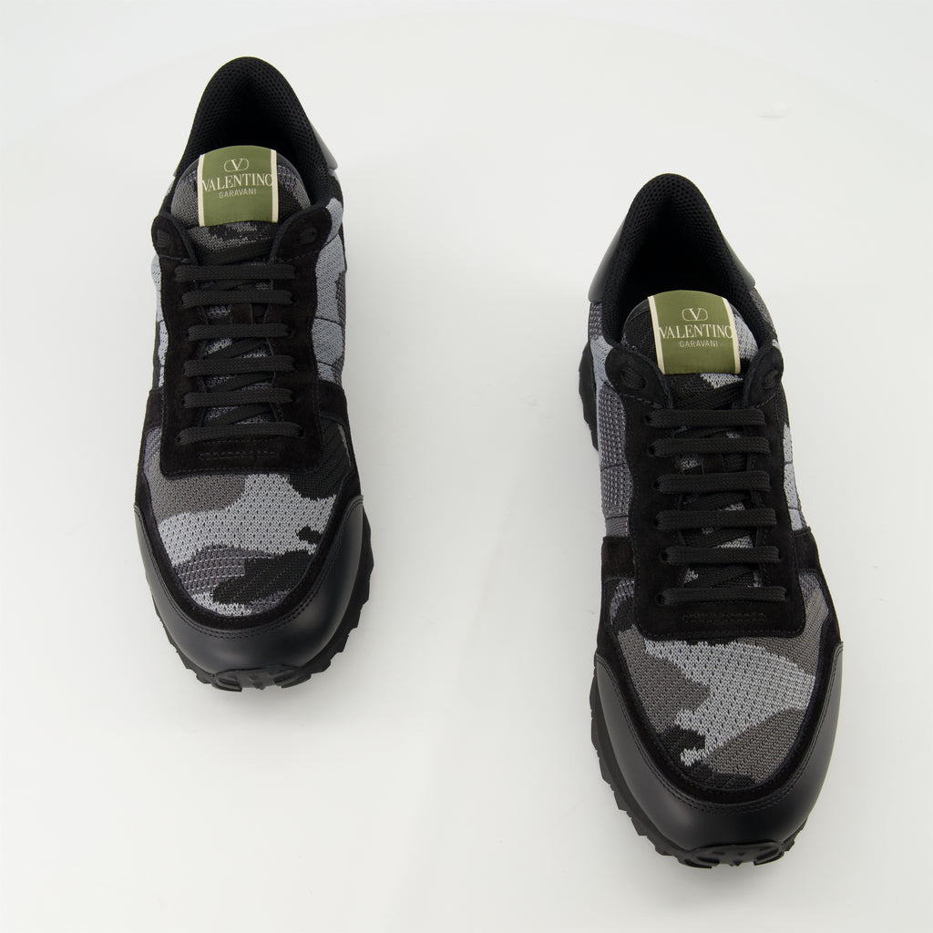 Image de l'article Baskets Rockrunner Camouflage gris de la marque Valentino Garavani pour Homme - Saison Printemps-Été 2026 - Vue latérale droite