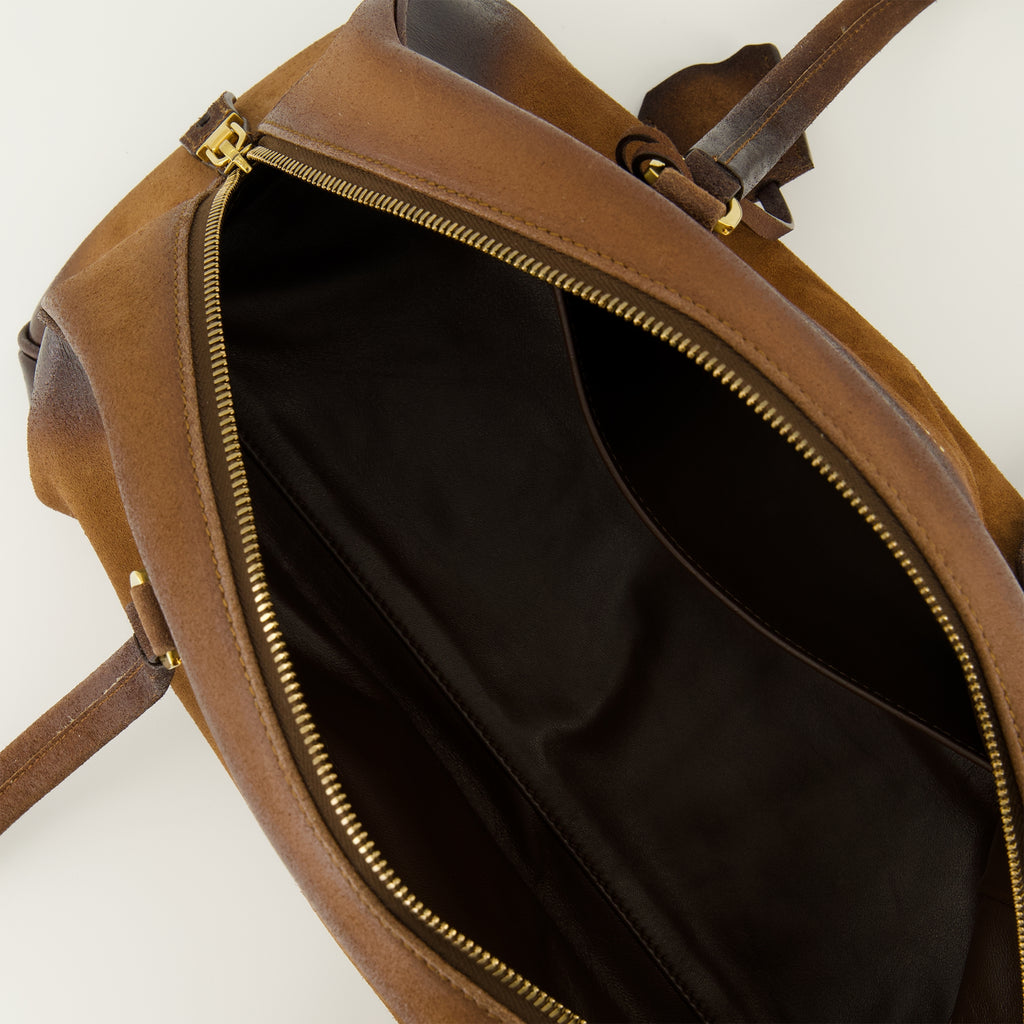 Image de l'article Sac Bowling de la marque Prada pour Femme - Saison Automne-Hiver 2025 - Vue détaillée_4