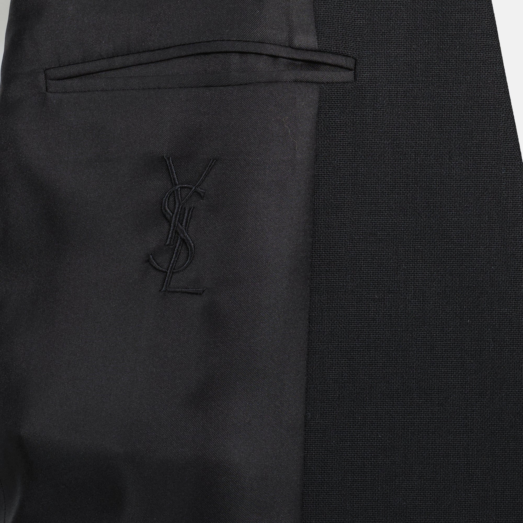 생 로랑 남성용 검은 양모 블레이저 이미지 - 2025년 가을-겨울 시즌 - 상세 보기_2