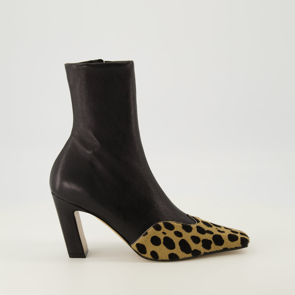 Image of the Khaite Women's Nevada Boots - Fall-Winter 2025 Season - Right Side View