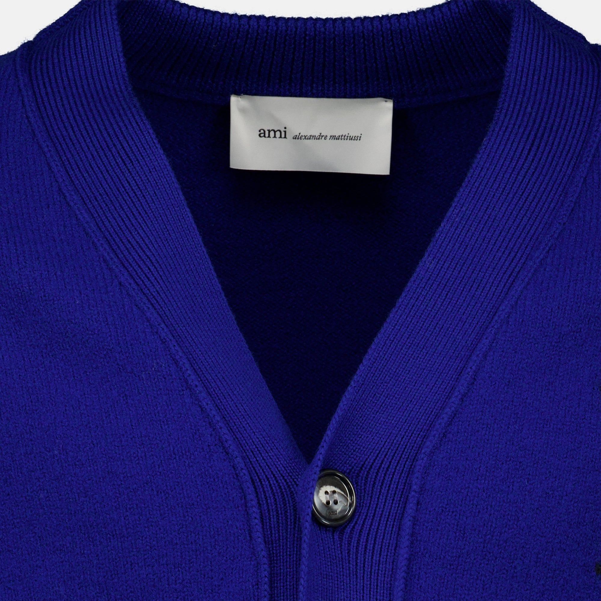 Maille Cárdigan AMI Corazón en lana azul eléctrico Ami PARIS Bleu foncé Unisexe