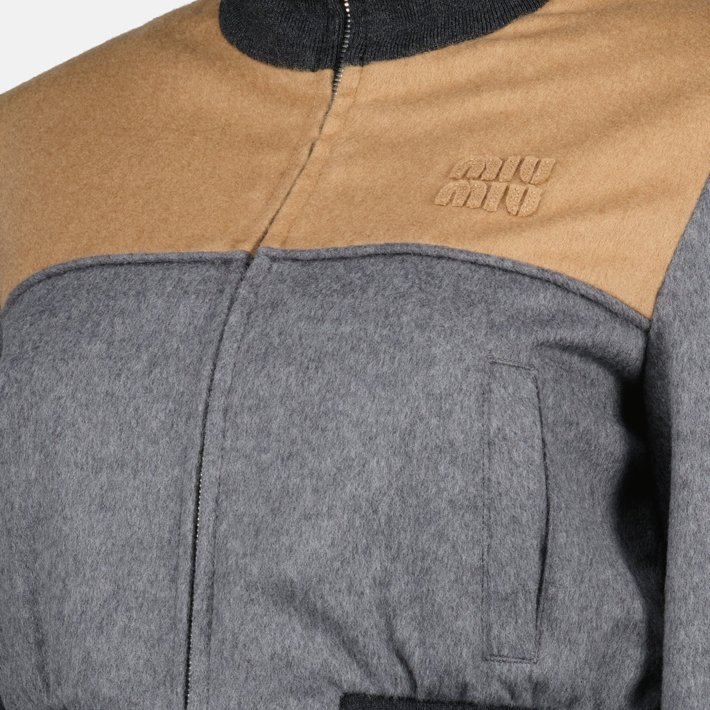 Image of the Miu Miu Women's Gray Velvet Zip Jacket - Spring-Summer 2026 - Detailed View_1