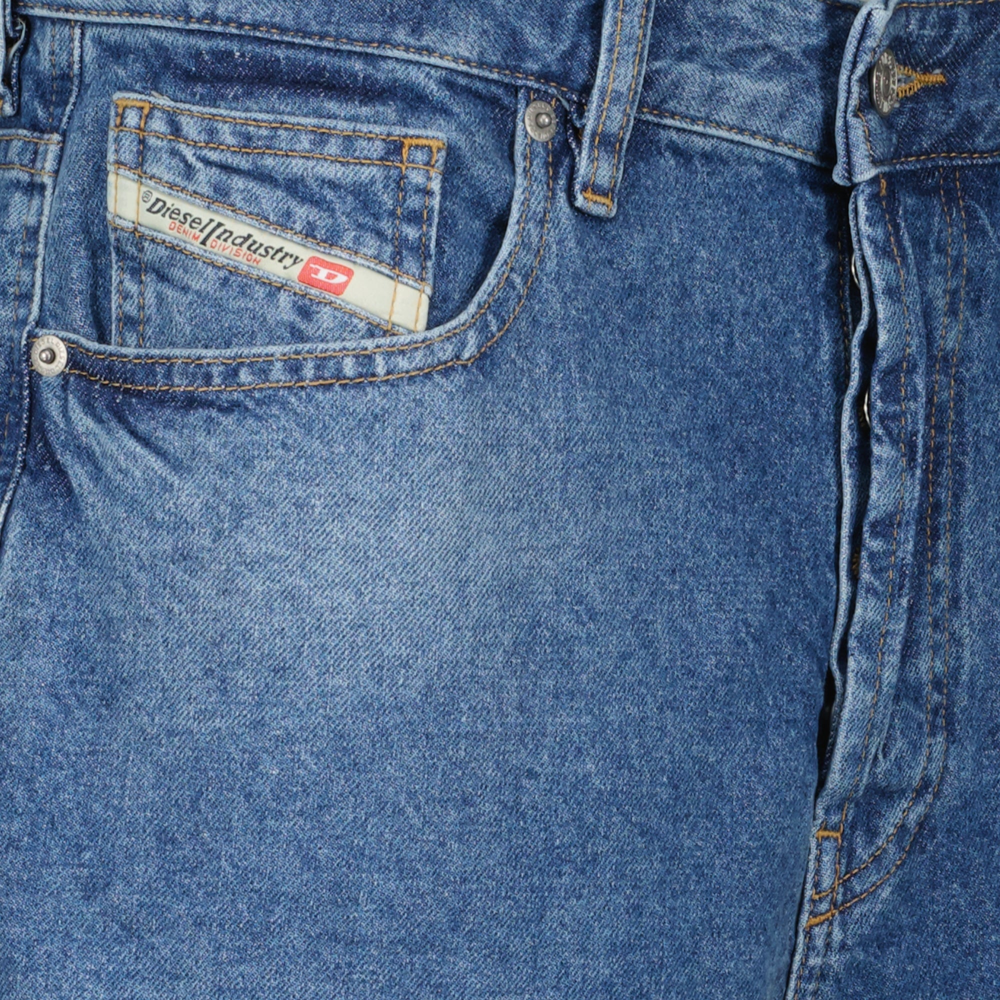 Image de l'article Short D-Sire en denim bleu de la marque Diesel pour Femme - Saison Printemps-Été 2026 - Vue détaillée_1