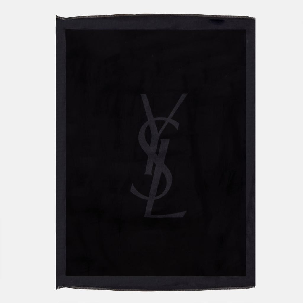 Bild des Cassandre-Plüsch von der Marke Saint Laurent für Herren - Herbst/Winter 2025 - Frontalansicht