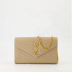 Imagen de la cartera de cadena Cassandre de la marca Saint Laurent para Mujer - Temporada Otoño-Invierno 2025 - Vista Frontal